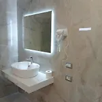 Rosy's House 4*